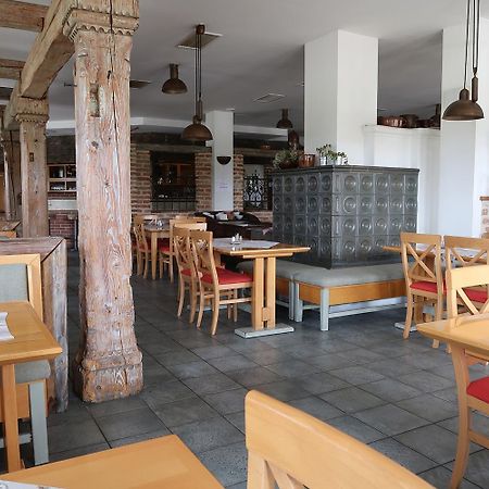 Itvv Hotel Chvalovice  Luaran gambar